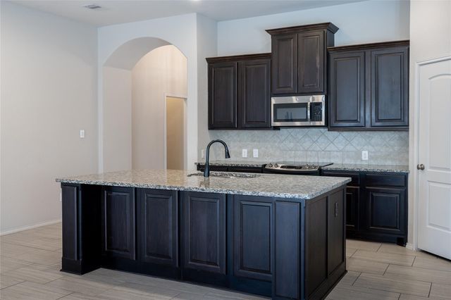 2138 Rustling WAY, Seguin, TX 78155