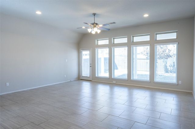 2138 Rustling WAY, Seguin, TX 78155