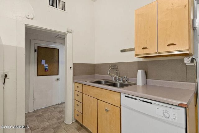 306 S San Pedro Street, Las Cruces, NM 88001