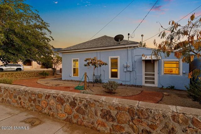 306 S San Pedro Street, Las Cruces, NM 88001