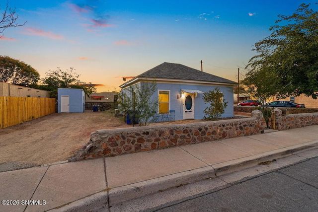 306 S San Pedro Street, Las Cruces, NM 88001