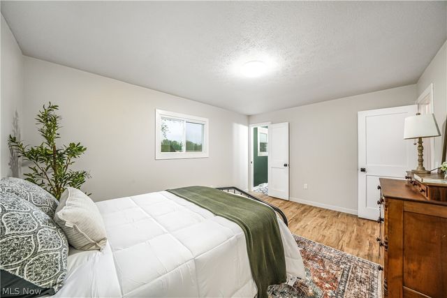 9564 Wolf Road, Windham, OH 44288