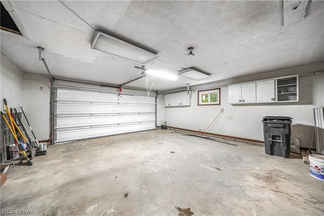 9564 Wolf Road, Windham, OH 44288