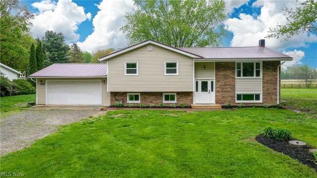 9564 Wolf Road, Windham, OH 44288