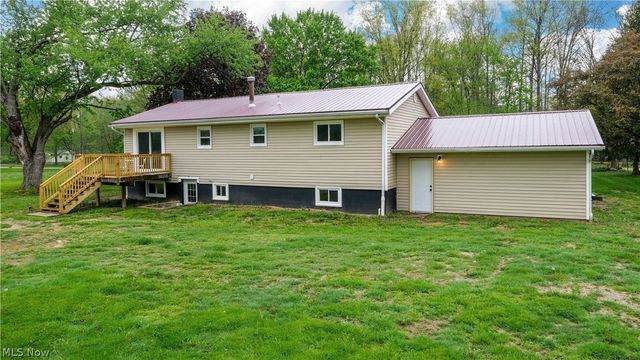 9564 Wolf Road, Windham, OH 44288