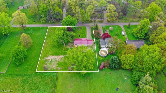 9564 Wolf Road, Windham, OH 44288