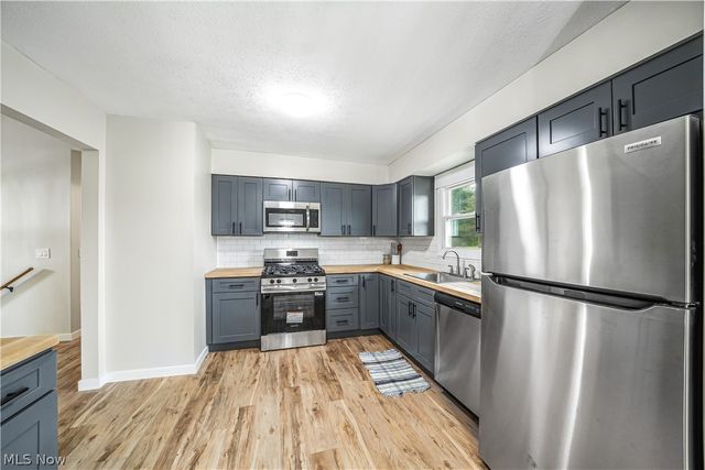 9564 Wolf Road, Windham, OH 44288