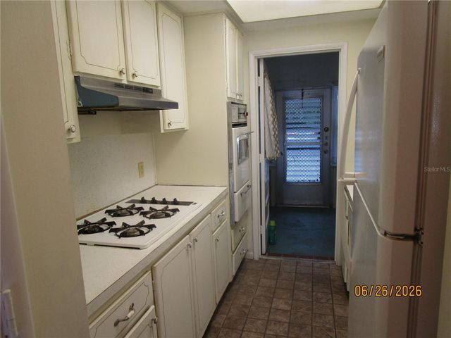 1950 58TH AVENUE N 10, St Petersburg, FL 33714