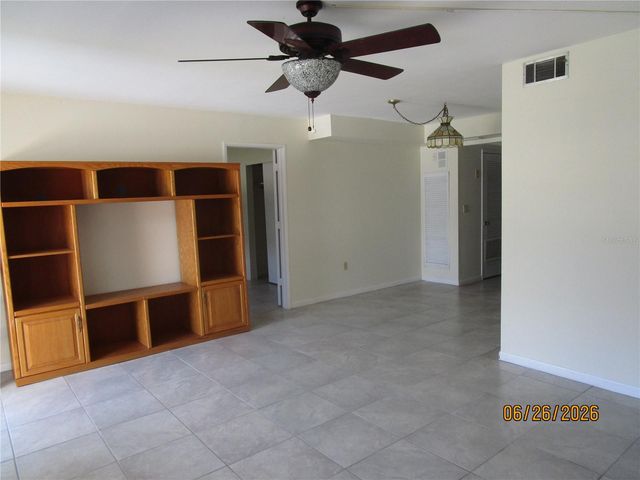 1950 58TH AVENUE N 10, St Petersburg, FL 33714
