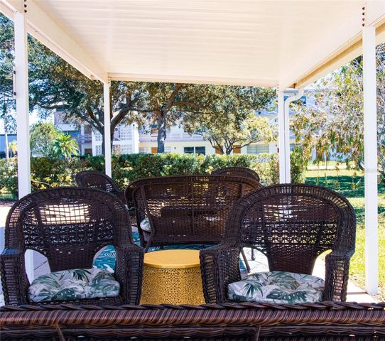 1950 58TH AVENUE N 10, St Petersburg, FL 33714