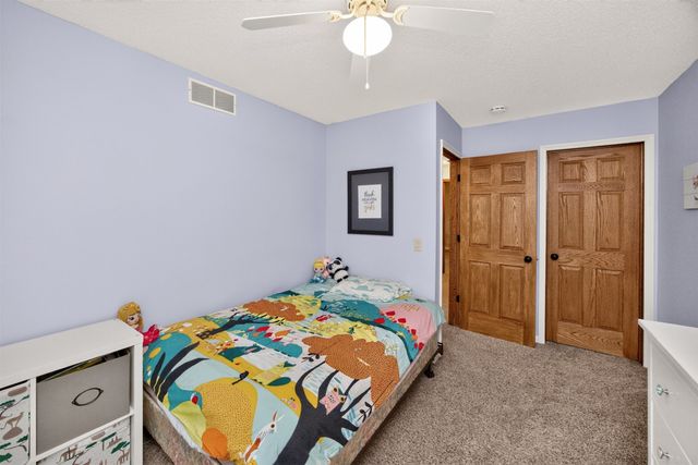 4825 71st Street, Urbandale, IA 50322