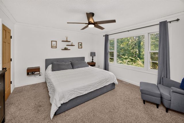 4825 71st Street, Urbandale, IA 50322