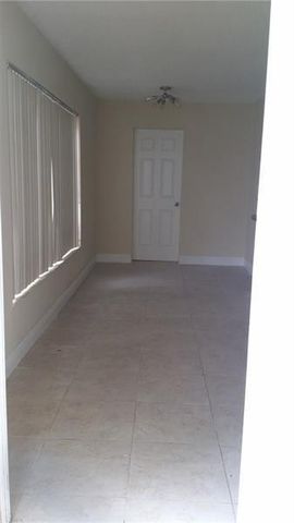 8877 NW 28th Drive 3, Coral Springs, FL 33065