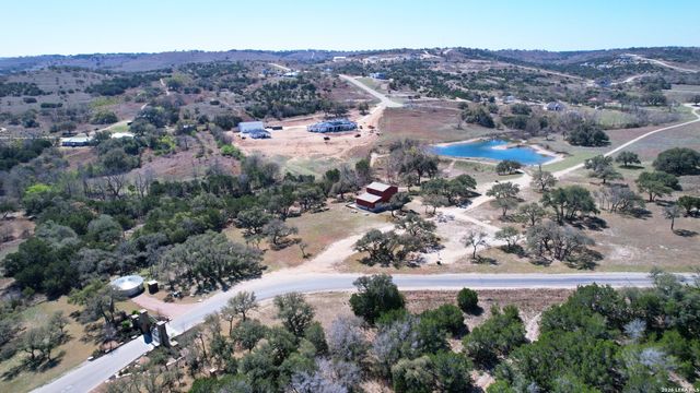 211 majestic hills, Blanco, TX 78606
