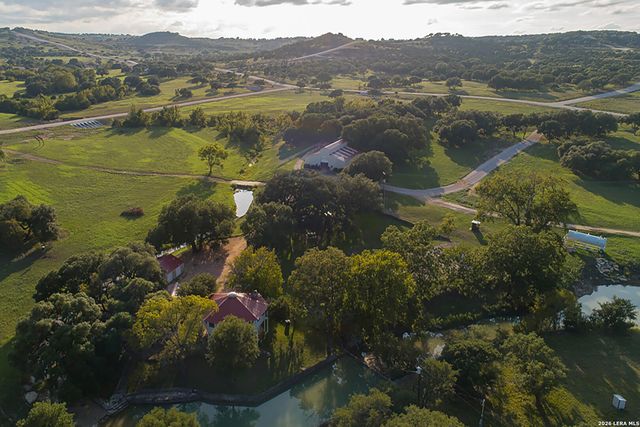 211 majestic hills, Blanco, TX 78606