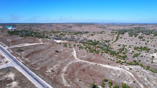 211 majestic hills, Blanco, TX 78606