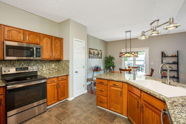 247 Trail E, Pataskala, OH 43062