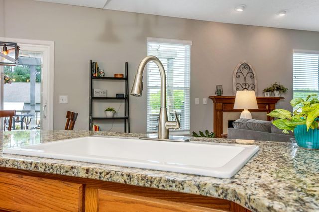 247 Trail E, Pataskala, OH 43062
