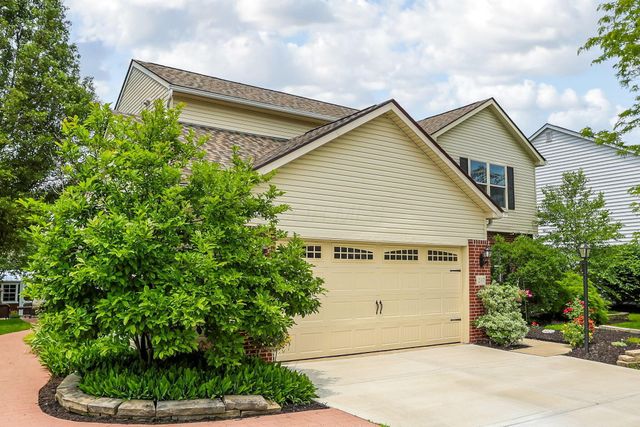 247 Trail E, Pataskala, OH 43062