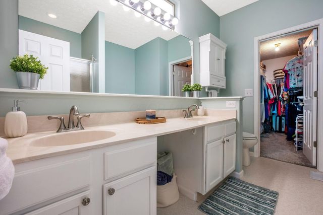 247 Trail E, Pataskala, OH 43062