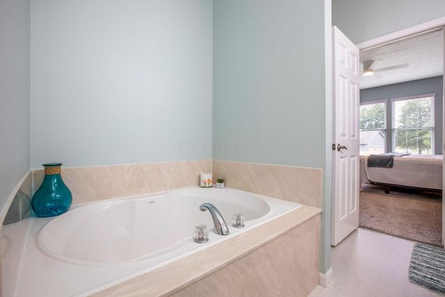 247 Trail E, Pataskala, OH 43062