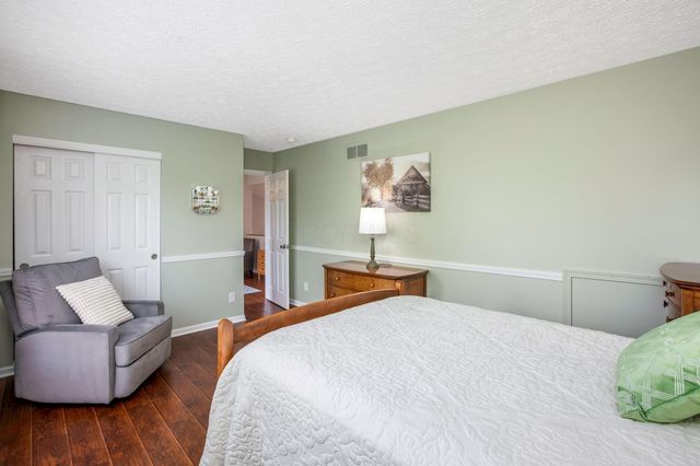 247 Trail E, Pataskala, OH 43062