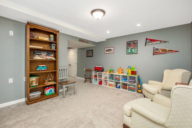 247 Trail E, Pataskala, OH 43062