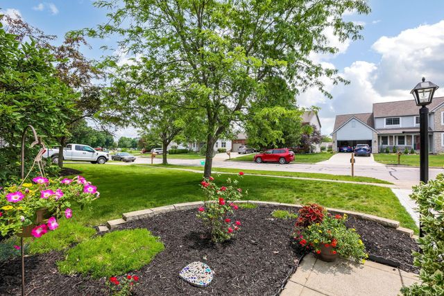 247 Trail E, Pataskala, OH 43062