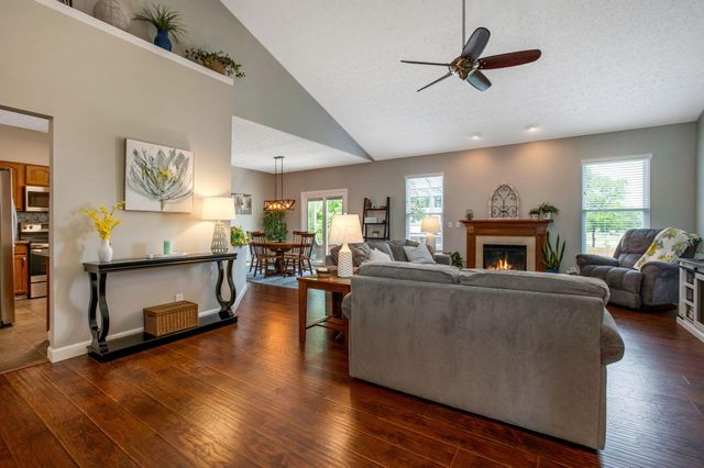 247 Trail E, Pataskala, OH 43062
