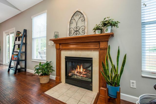 247 Trail E, Pataskala, OH 43062