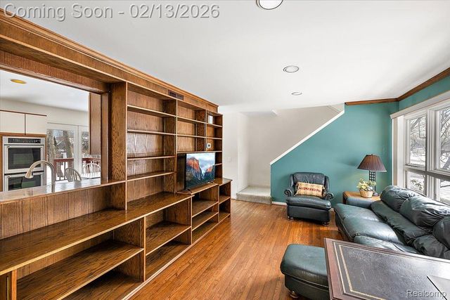 757 Woodlea Court, Birmingham, MI 48009