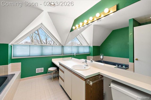 757 Woodlea Court, Birmingham, MI 48009