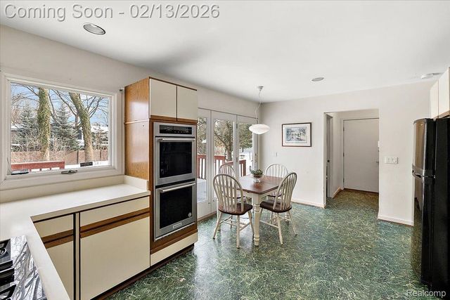 757 Woodlea Court, Birmingham, MI 48009