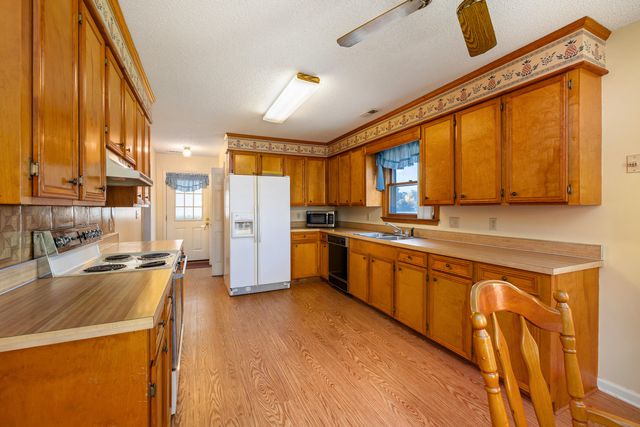 1639 Heritage Drive, Manning, SC 29102