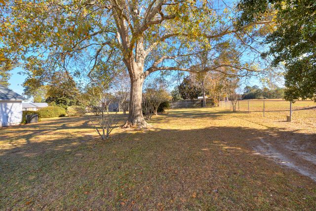 1639 Heritage Drive, Manning, SC 29102