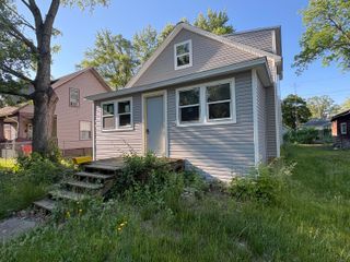 220 Parker Avenue, Benton Harbor, MI 49022