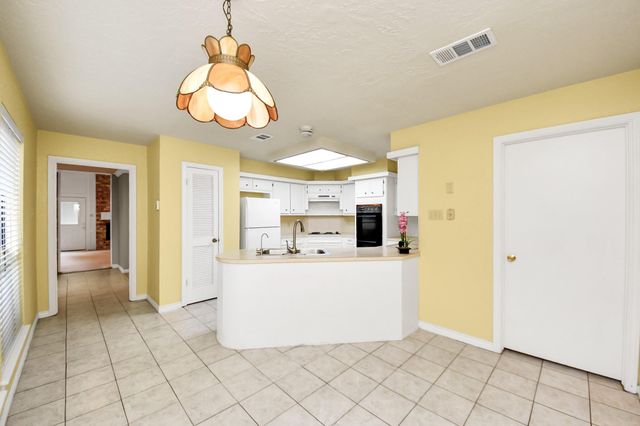 15211 Paladora Drive, Houston, TX 77083