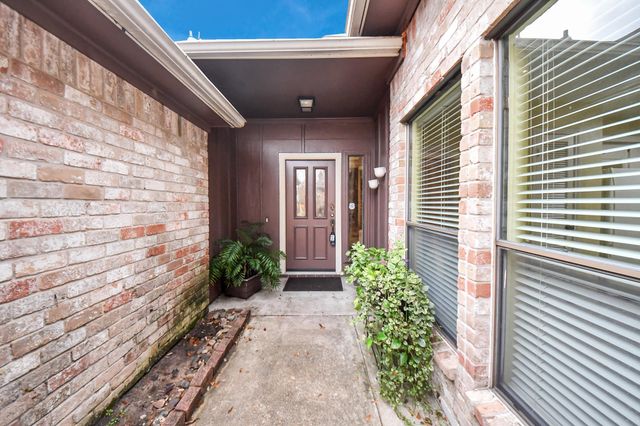 15211 Paladora Drive, Houston, TX 77083