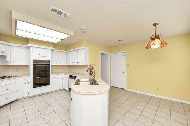 15211 Paladora Drive, Houston, TX 77083