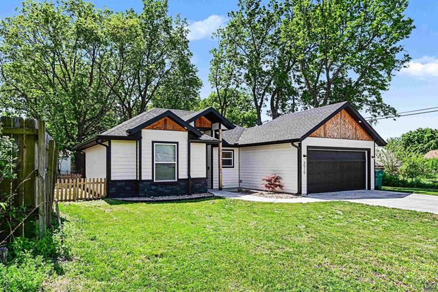 3515 SW 19th ST, Topeka, KS 66604