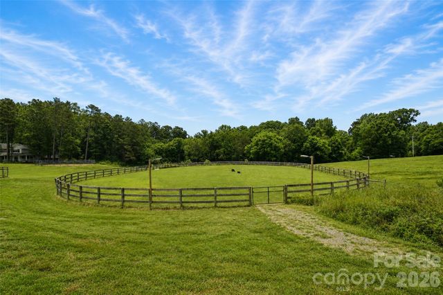 18634 Newsome Road, Oakboro, NC 28129