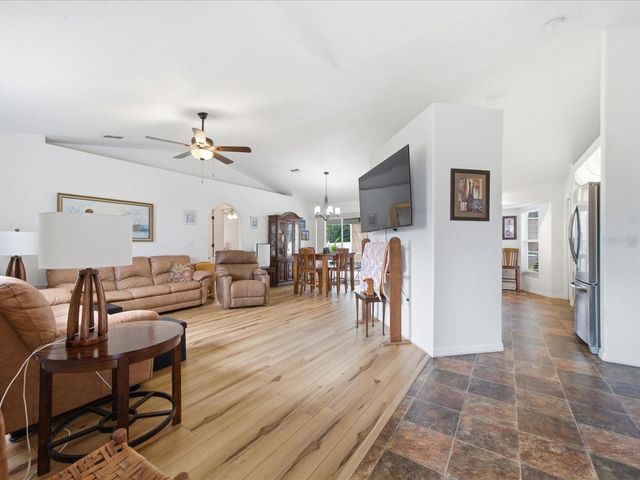 2478 GLENRIDGE DR, Spring Hill, FL 34609