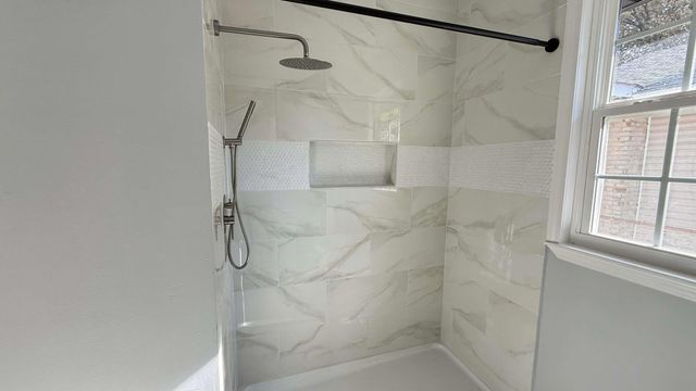 226 N HOLLYWOOD ST N, Memphis, TN 38112