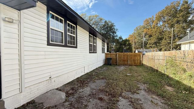 226 N HOLLYWOOD ST N, Memphis, TN 38112