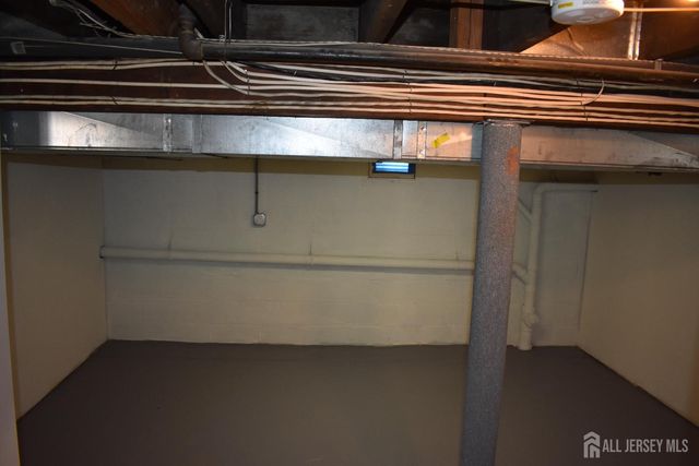 12 Juniper Street, Metuchen, NJ 08840