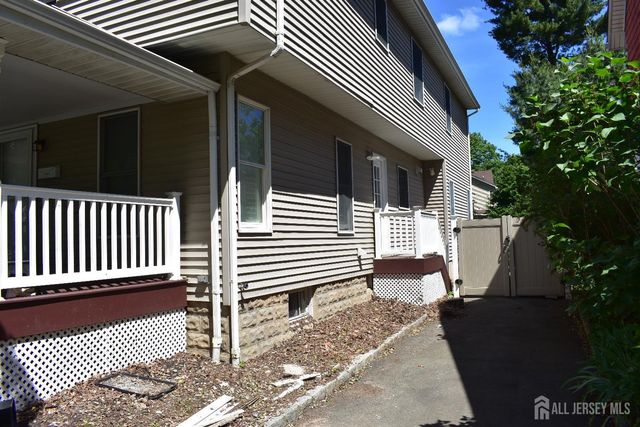 12 Juniper Street, Metuchen, NJ 08840