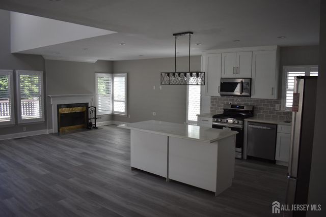 12 Juniper Street, Metuchen, NJ 08840