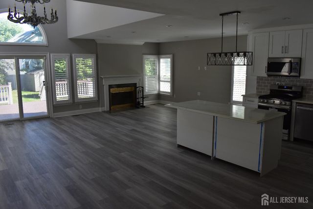 12 Juniper Street, Metuchen, NJ 08840