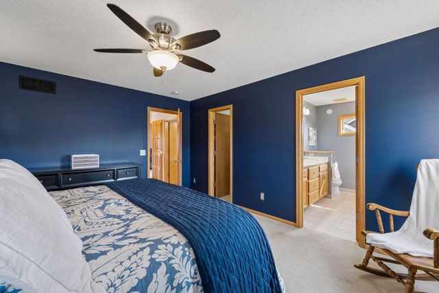 20590 Hartford Way, Lakeville, MN 55044