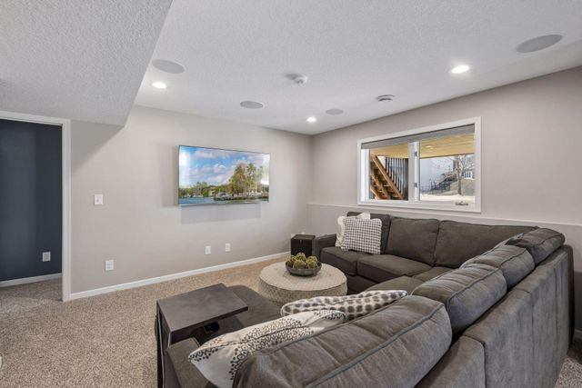 20590 Hartford Way, Lakeville, MN 55044